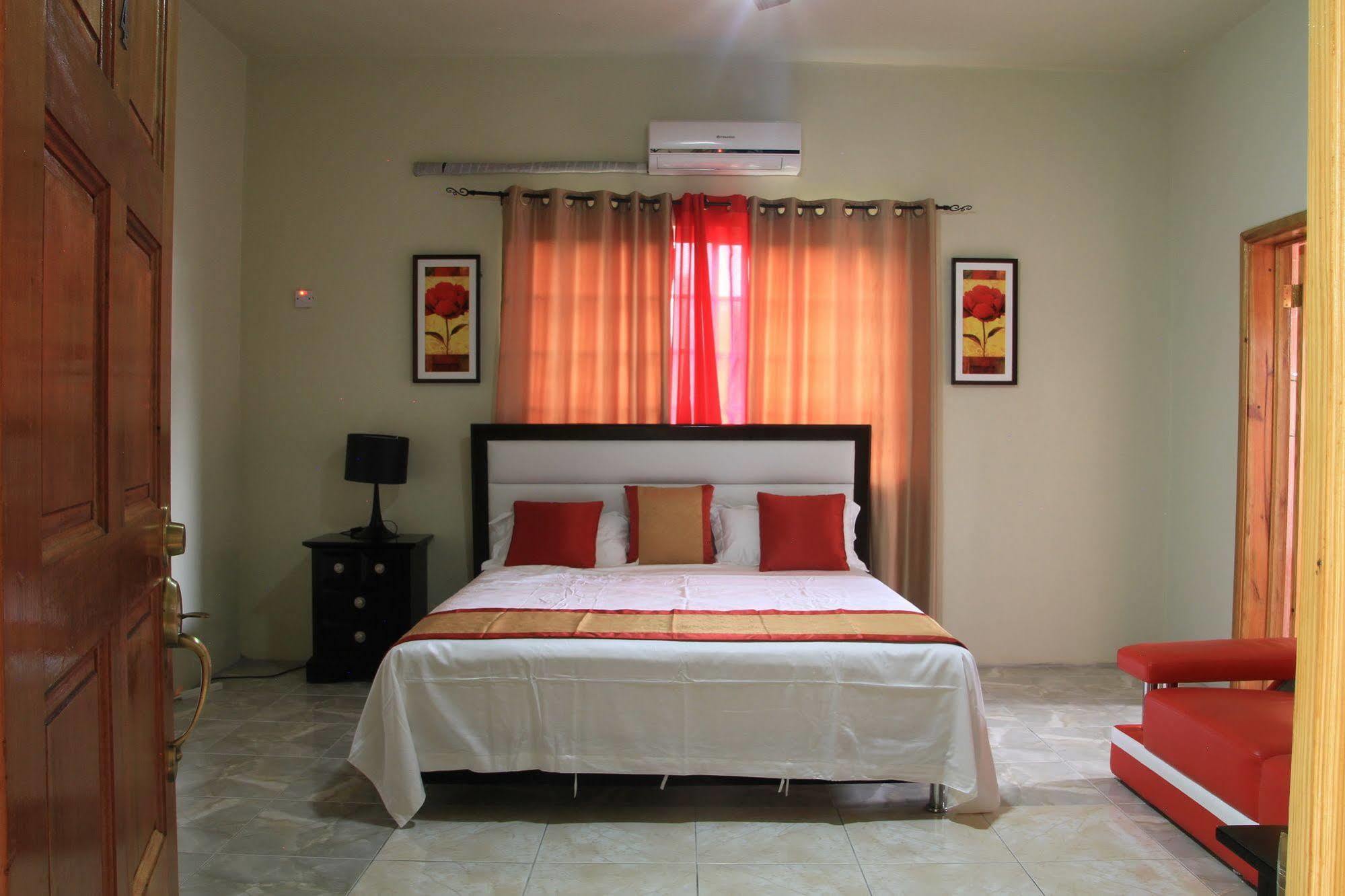 Negril Sky Blue Resorts Eksteriør billede